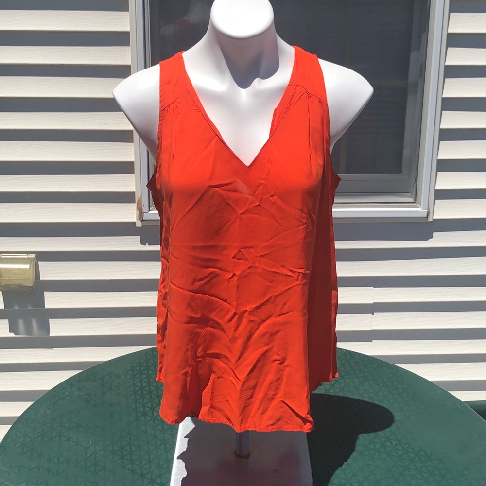 Old Navy Orange Sleeveless Top with Key Hole Back Size Medium - Picture 1 of 2